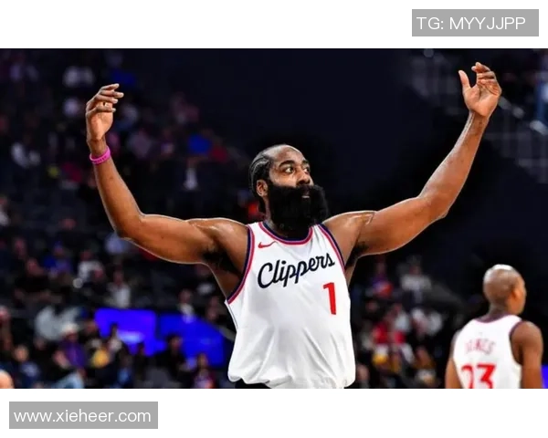 国王队迎战快船队激战正酣 双方上演精彩对决巅峰较量